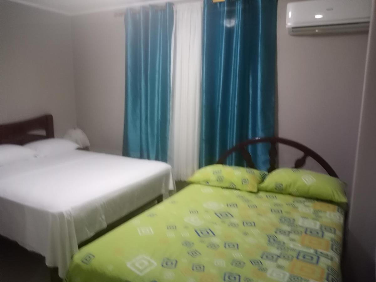 Hotel Premier Inn Manta Extérieur photo