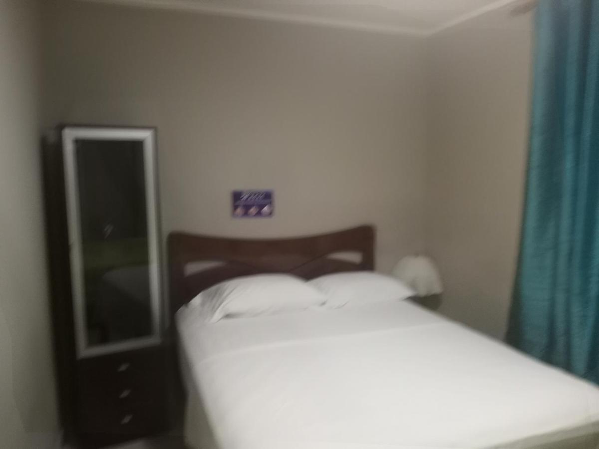 Hotel Premier Inn Manta Extérieur photo