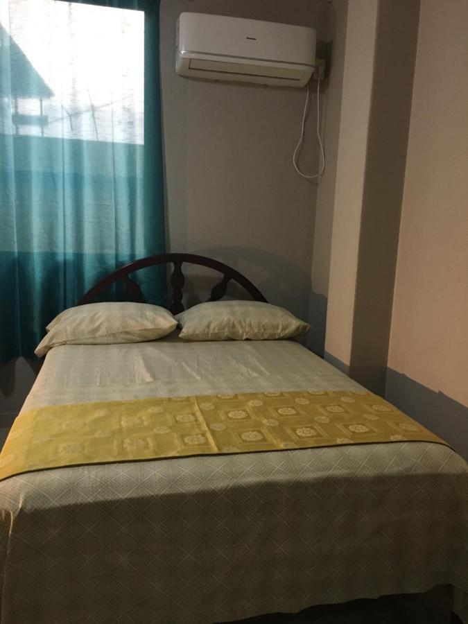 Hotel Premier Inn Manta Extérieur photo